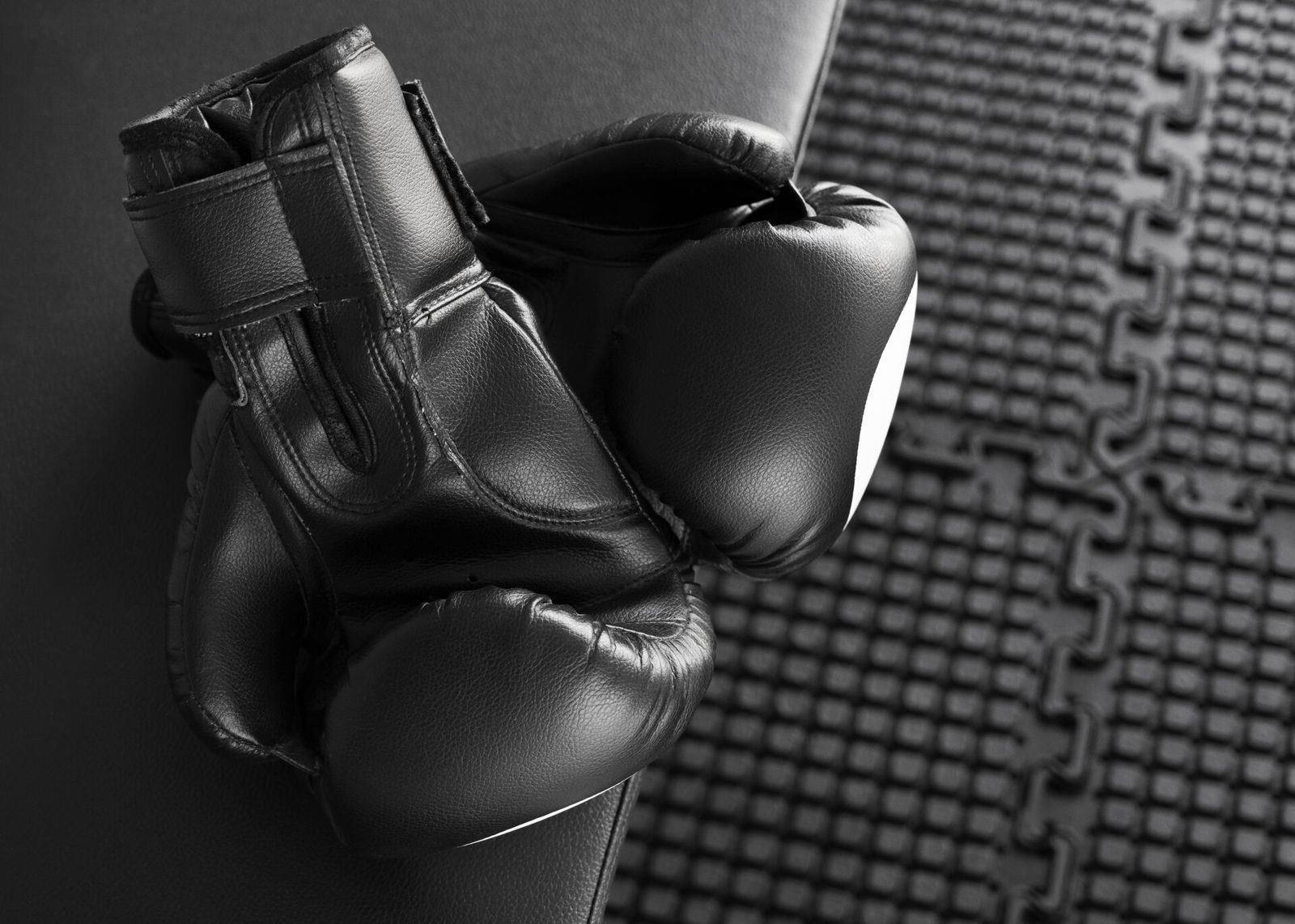 คลาสมวยไทยสำหรับผู้เริ่มต้น — Muay Thai Beginner Class at Yak Siam Gym Chiang Mai