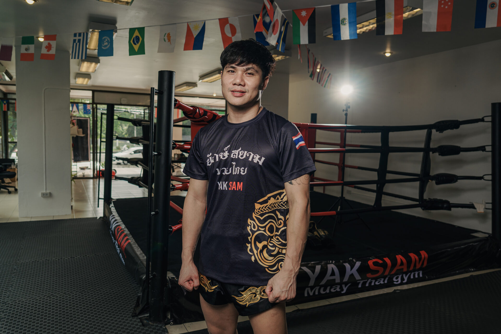 Kru Bank, Head Trainer & Founder of Yak Siam Muaythai Gym, ex-Lumpinee fighter