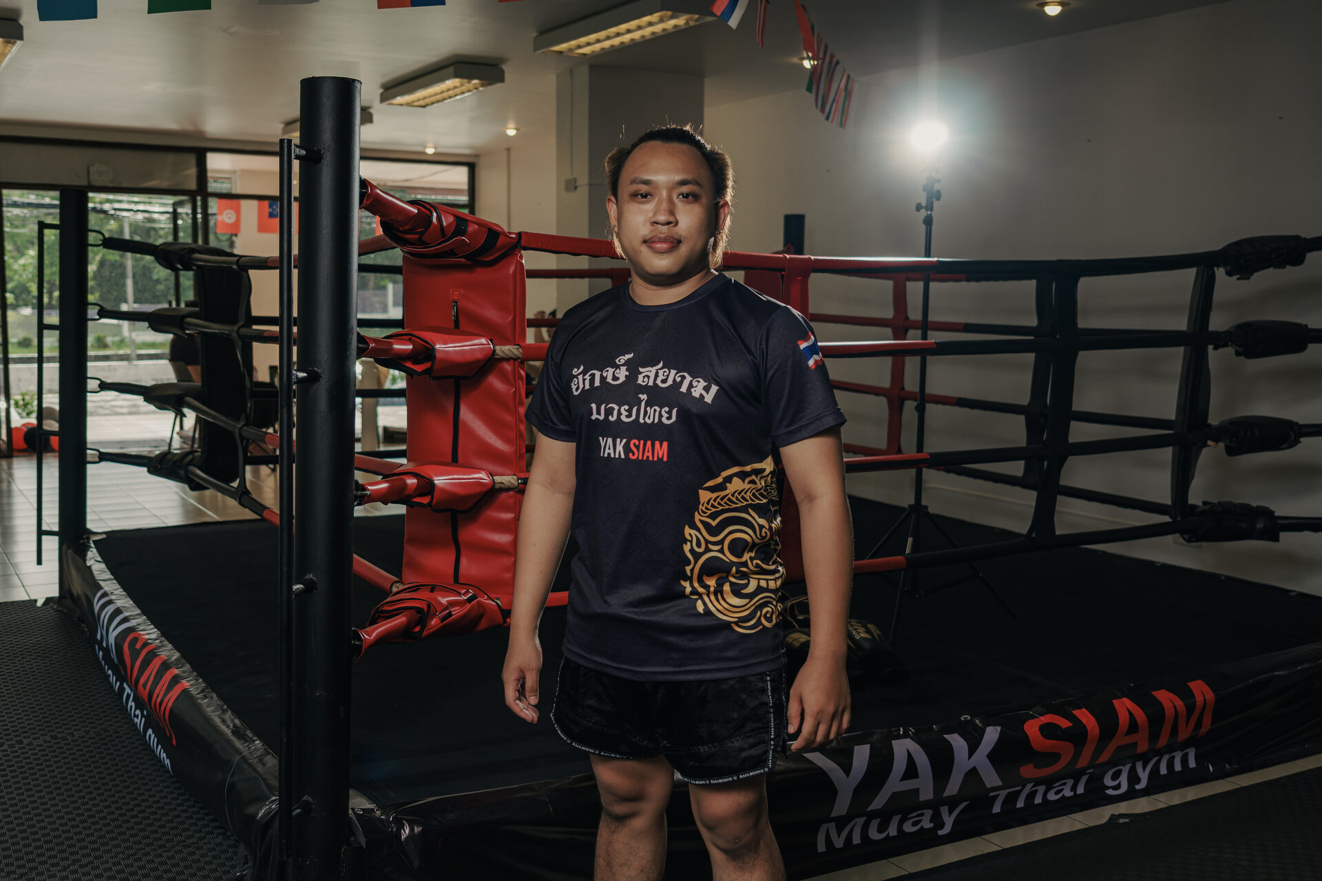 Kru Oat, Senior Trainer at Yak Siam Muaythai Gym